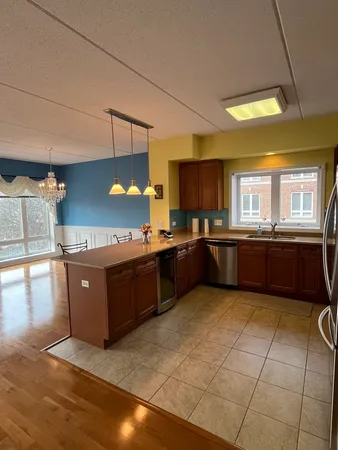 $3,500 | 799 Graceland Avenue, Unit 402A, Des Plaines, IL 60016