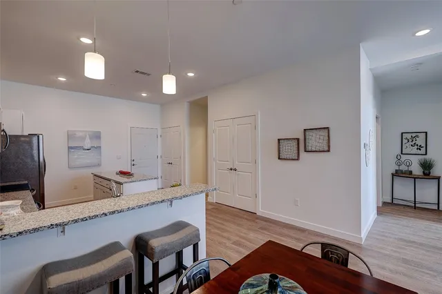 $2,050 | 30 Veterans Memorial Parkway, Unit 103, East Providence, RI 02914