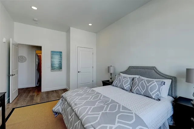 $2,050 | 30 Veterans Memorial Parkway, Unit 103, East Providence, RI 02914