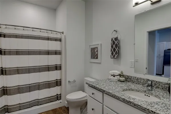 $2,050 | 30 Veterans Memorial Parkway, Unit 103, East Providence, RI 02914