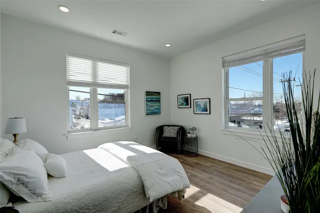 $2,050 | 30 Veterans Memorial Parkway, Unit 103, East Providence, RI 02914