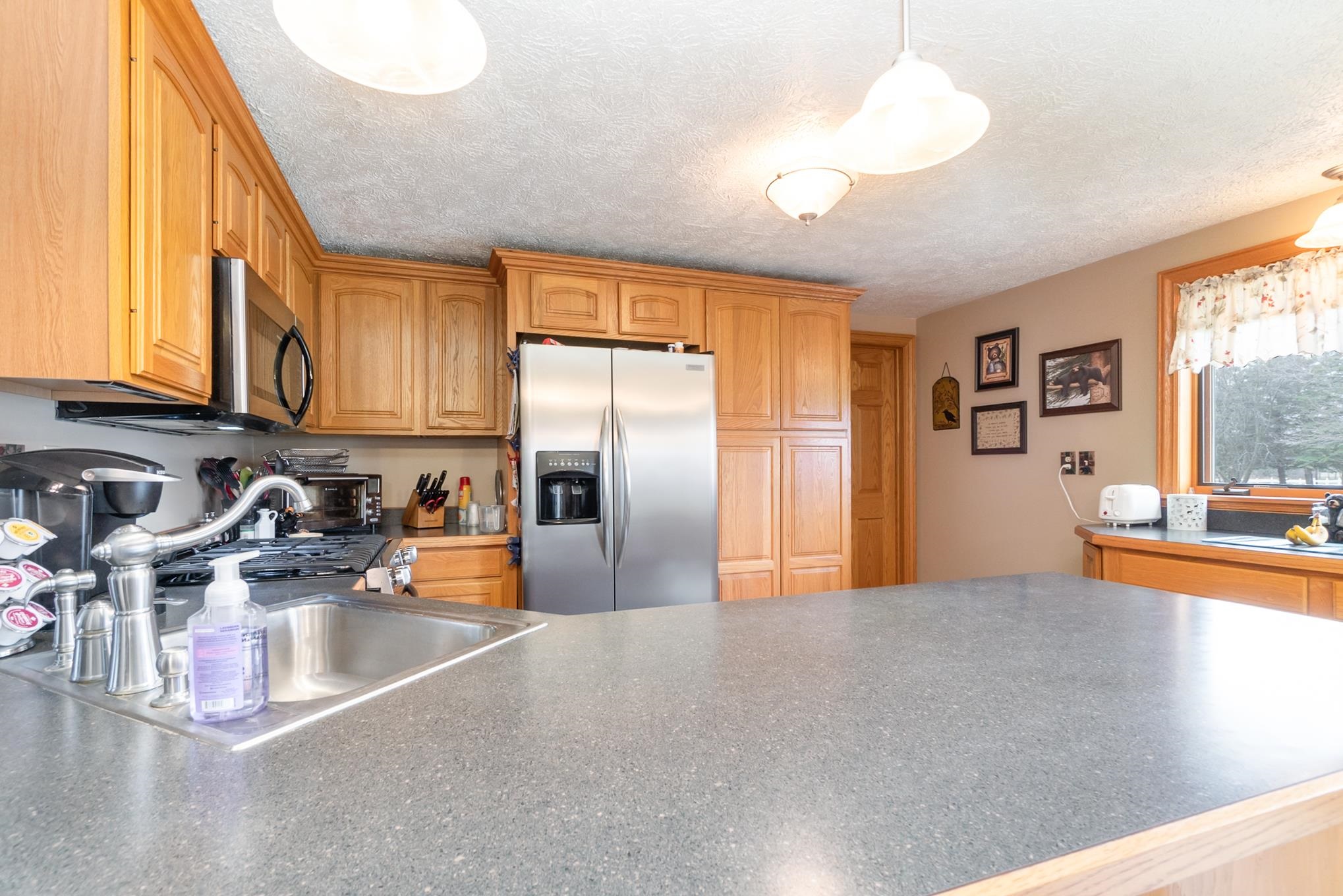 1794 North Mission Road Mount Pleasant, MI 48858 - Photo 10 of 40 1909769-9.JPG