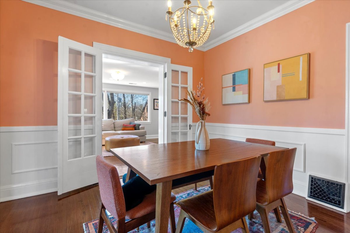 2121 South Illini Road Springfield, IL 62704 - Photo 8 of 43 a view of a dining room with furniture window and wooden floor