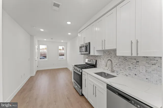 $439,900 | 2033 North 9th Street, Philadelphia, PA 19122