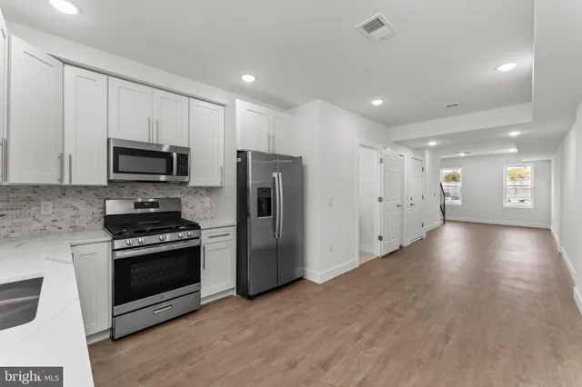 $439,900 | 2033 North 9th Street, Philadelphia, PA 19122