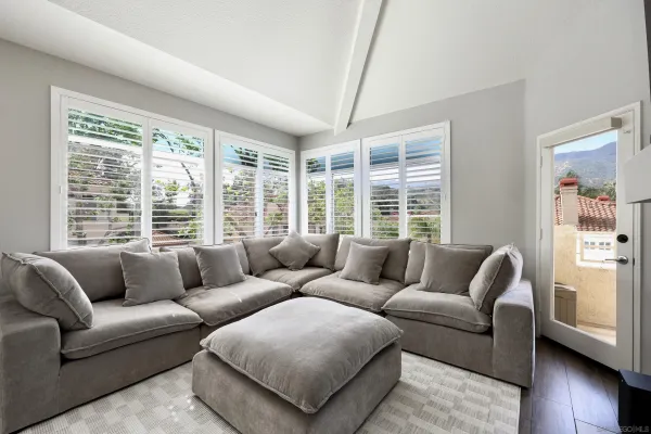 $555,000 | 3140 Castelar Court, Unit 202, Corona, CA 92882