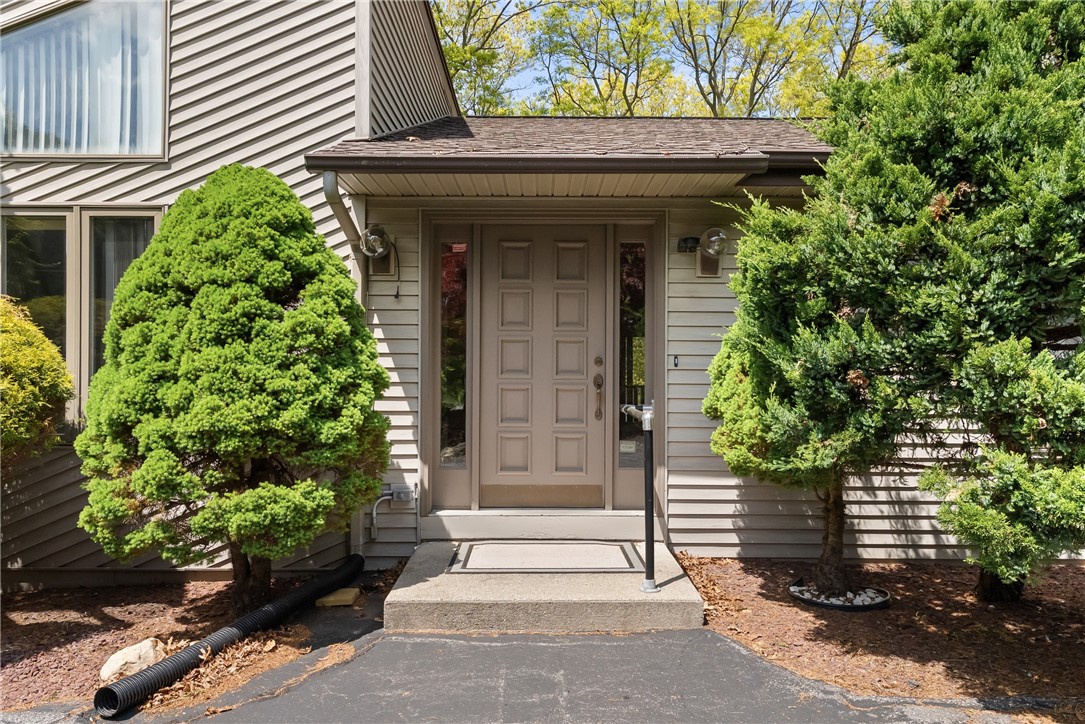 44 Whipple Road Smithfield, RI 02917 - Photo 5 of 50