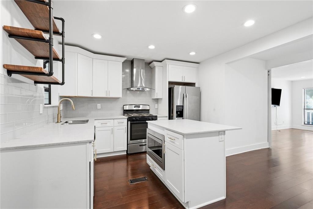 2226 Spring Walk Court Atlanta, GA 30341 - Photo 10 of 33