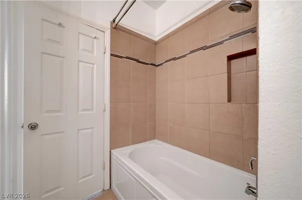 $2,350 | 1425 Hometown Avenue, Henderson, NV 89074