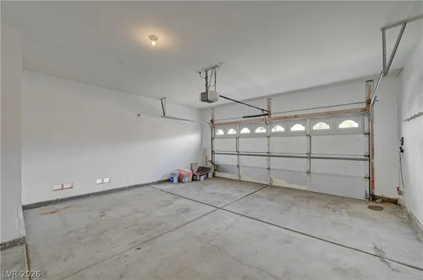 $2,350 | 1425 Hometown Avenue, Henderson, NV 89074