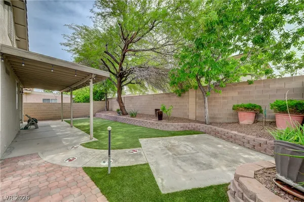 $2,350 | 1425 Hometown Avenue, Henderson, NV 89074