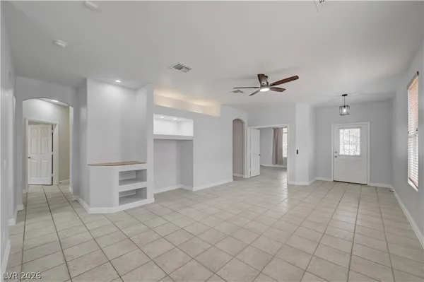 $2,350 | 1425 Hometown Avenue, Henderson, NV 89074