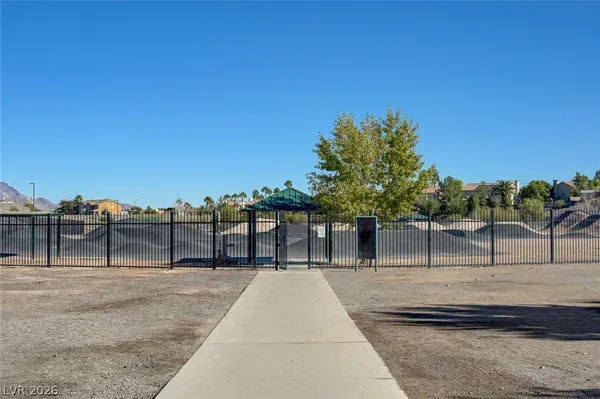 $2,350 | 1425 Hometown Avenue, Henderson, NV 89074