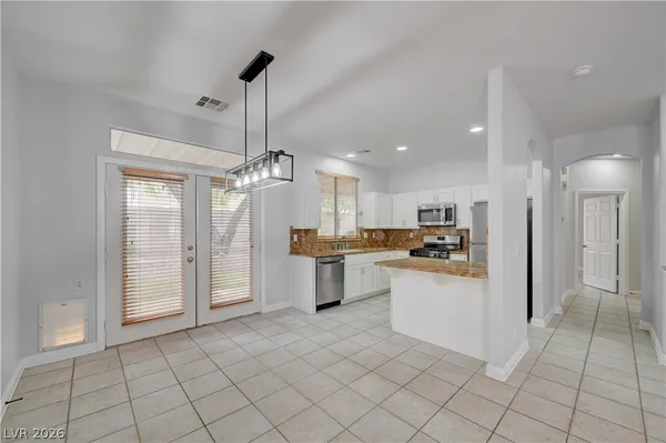 $2,350 | 1425 Hometown Avenue, Henderson, NV 89074