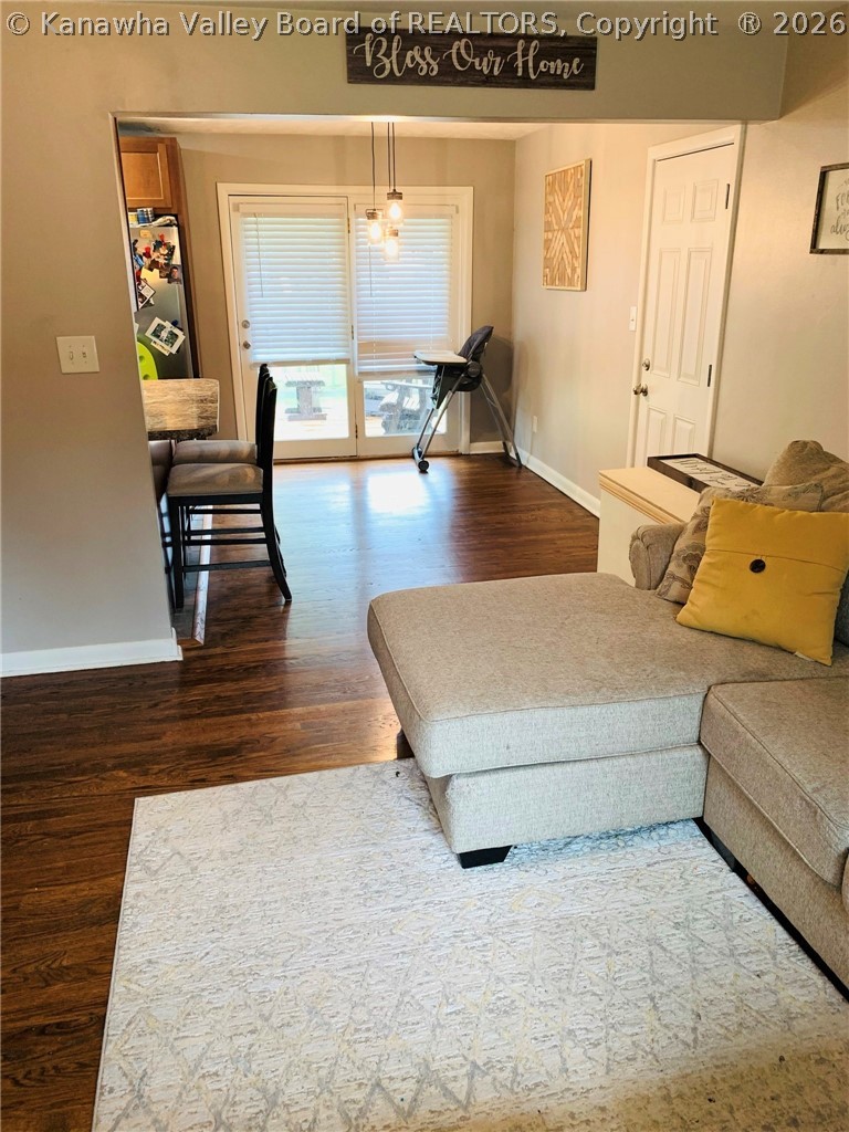2037 Shadyside Road St. Albans, WV 25177 - Photo 7 of 24 Gallery Image 7