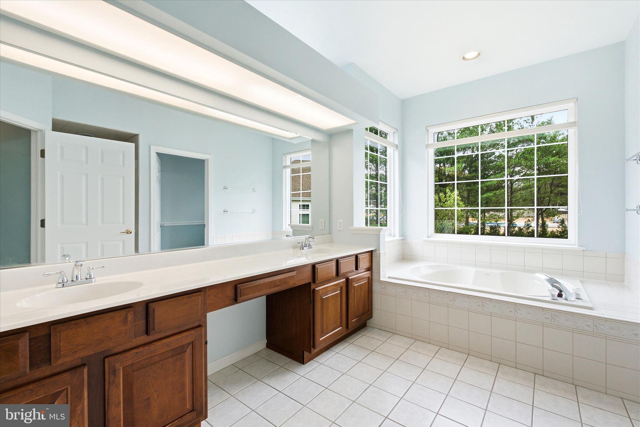 6 Valley Stream Place Barnegat, NJ 08005 - Photo 33 of 58