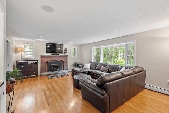 26 New Pond Road Groton, MA 01450 - Photo 9 of 42