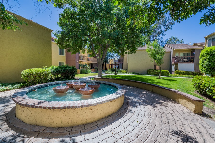 6024 Rancho Mission Road, Unit 332 San Diego, CA 92108 - Photo 3 of 20 Gallery Image 3