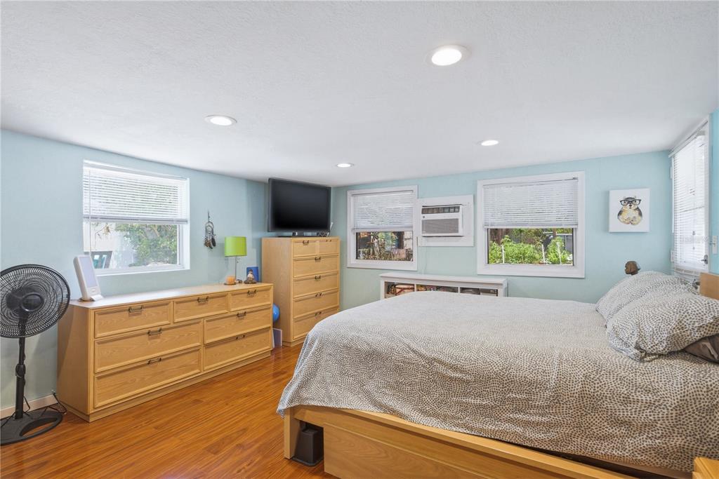 701 South Crest Avenue Clearwater, FL 33756 - Photo 20 of 54 Gallery Image 20