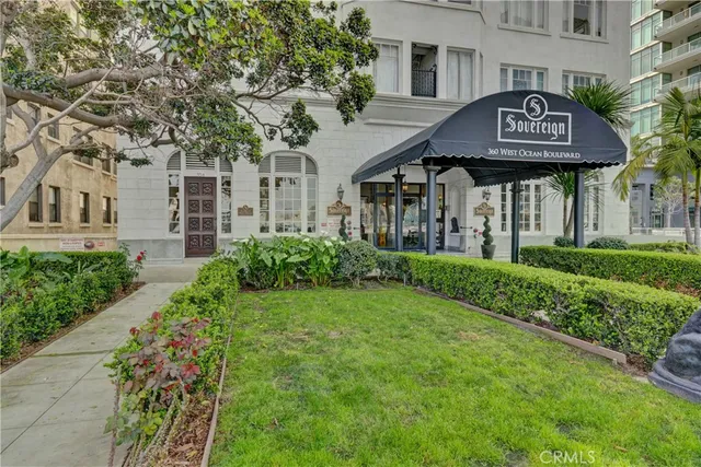 $360,000 | 360 West Ocean Boulevard, Unit 404, Long Beach, CA 90802