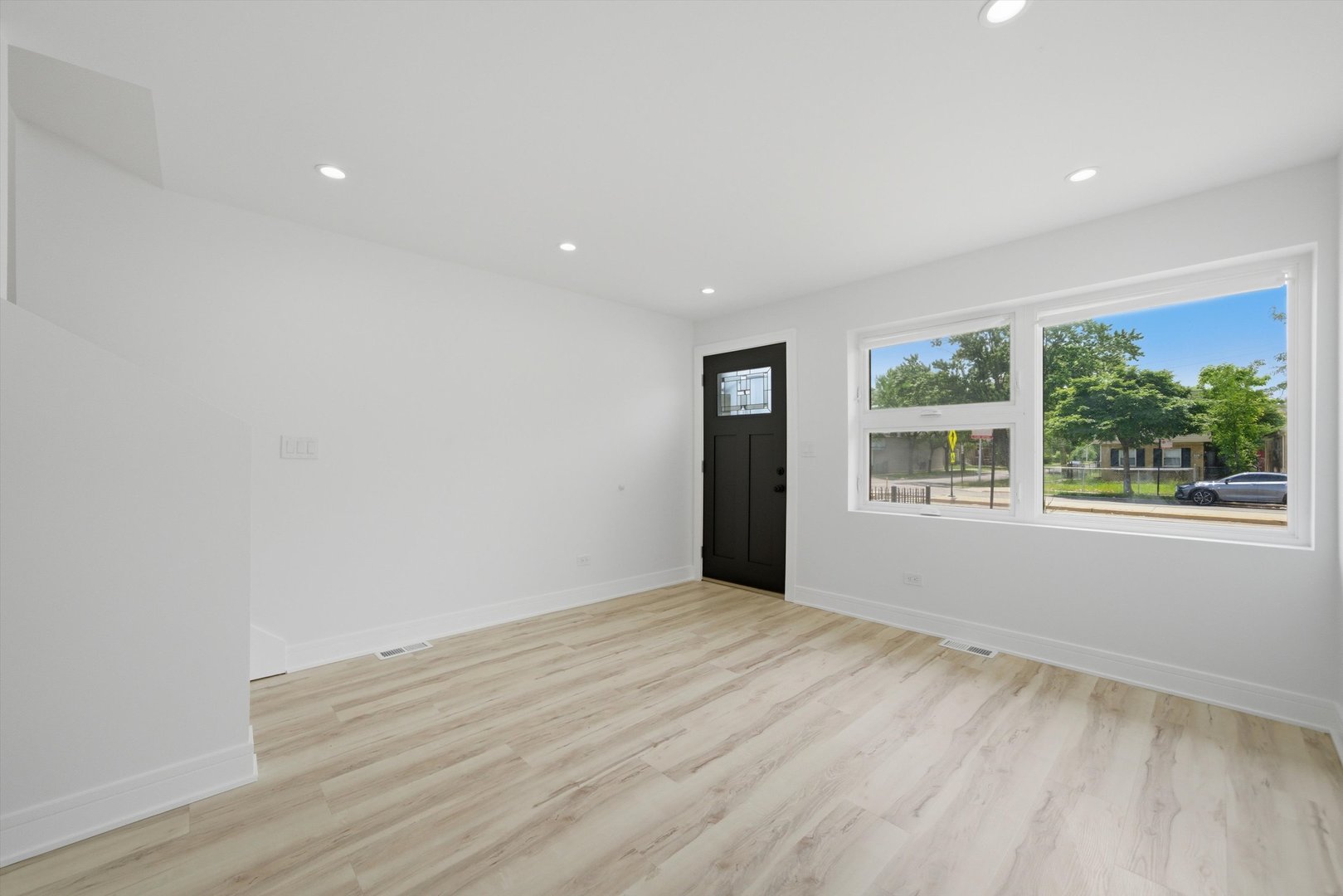1034 West 87th Street, Unit B Chicago, IL 60620 - Photo 3 of 22