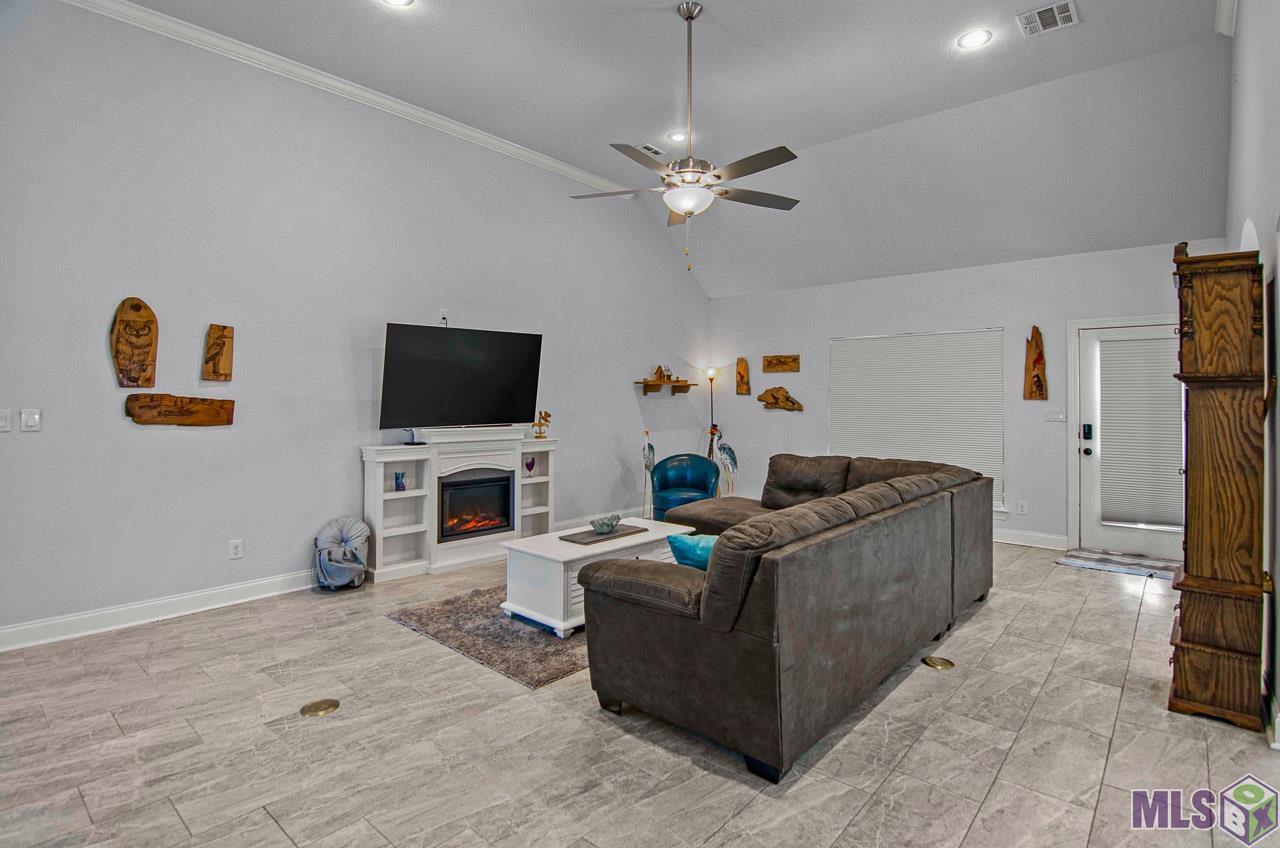 22554 Timber Ridge Drive Denham Springs, LA 70726 - Photo 4 of 23 Gallery Image 4