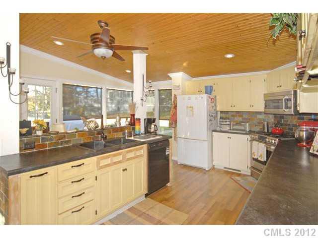 899 Bonum Road Lake Wylie, SC 29710 - Photo 14 of 16 Gallery Image 14