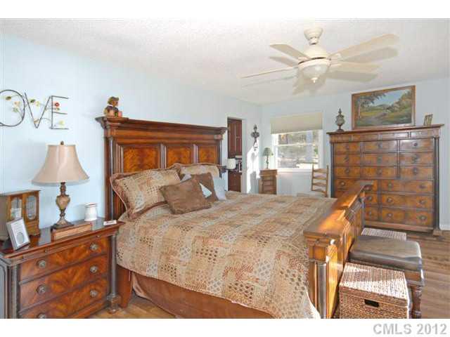 899 Bonum Road Lake Wylie, SC 29710 - Photo 7 of 16 Gallery Image 7