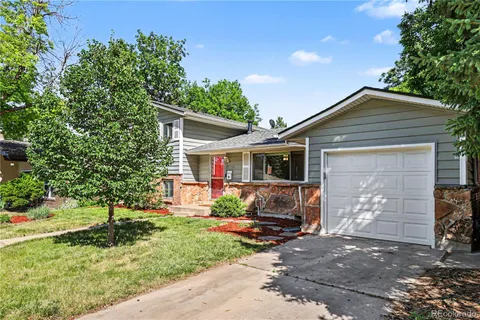 $575,000 | 2986 South Whiting Way, Denver, CO 80231
