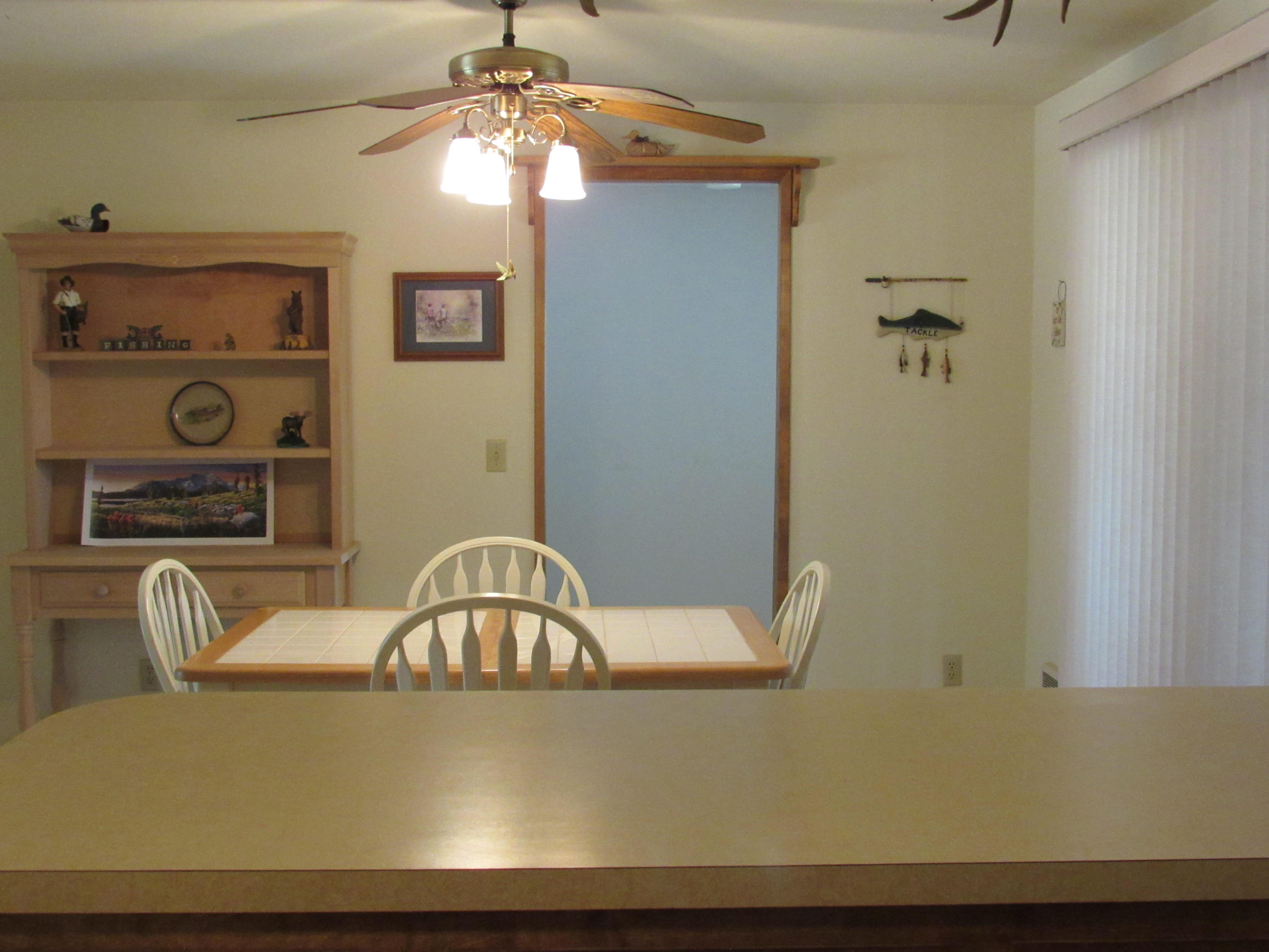 51582 Ash Road La Pine, OR 97739 - Photo 19 of 52 Kit to Dining Room Use