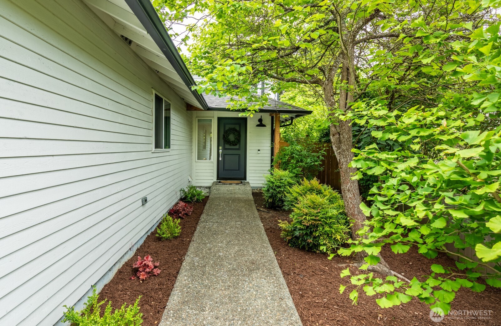 21927 Southeast 237th Street Maple Valley, WA 98038 - Photo 3 of 26