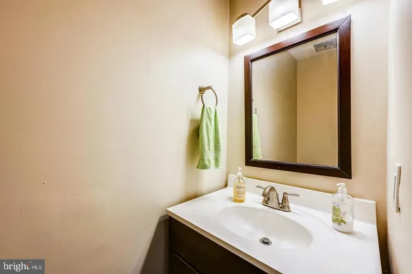 $2,400 | 7531 Weather Worn Way, Unit E, Columbia, MD 21046