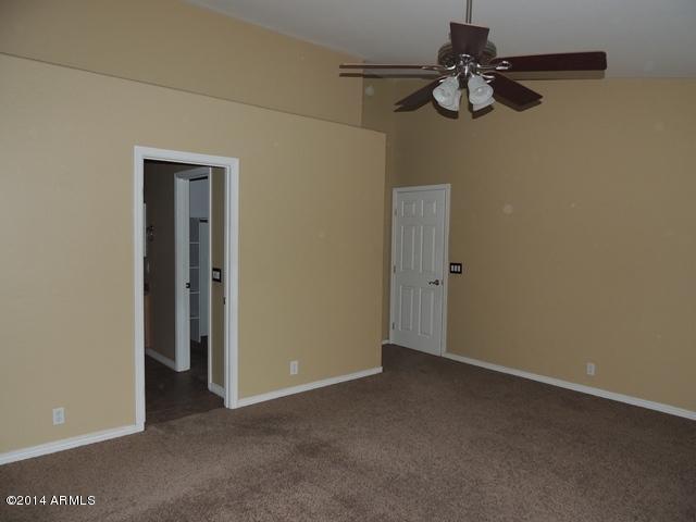 929 East Beverly Road Phoenix, AZ 85042 - Photo 11 of 25 DSCN2475