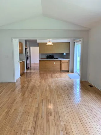 $2,850 | 251 Cloverleaf Court, Ann Arbor, MI 48103