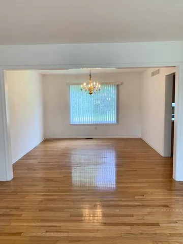 $2,950 | 251 Cloverleaf Court, Ann Arbor, MI 48103