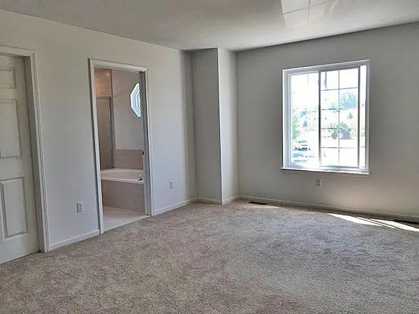 $2,850 | 251 Cloverleaf Court, Ann Arbor, MI 48103