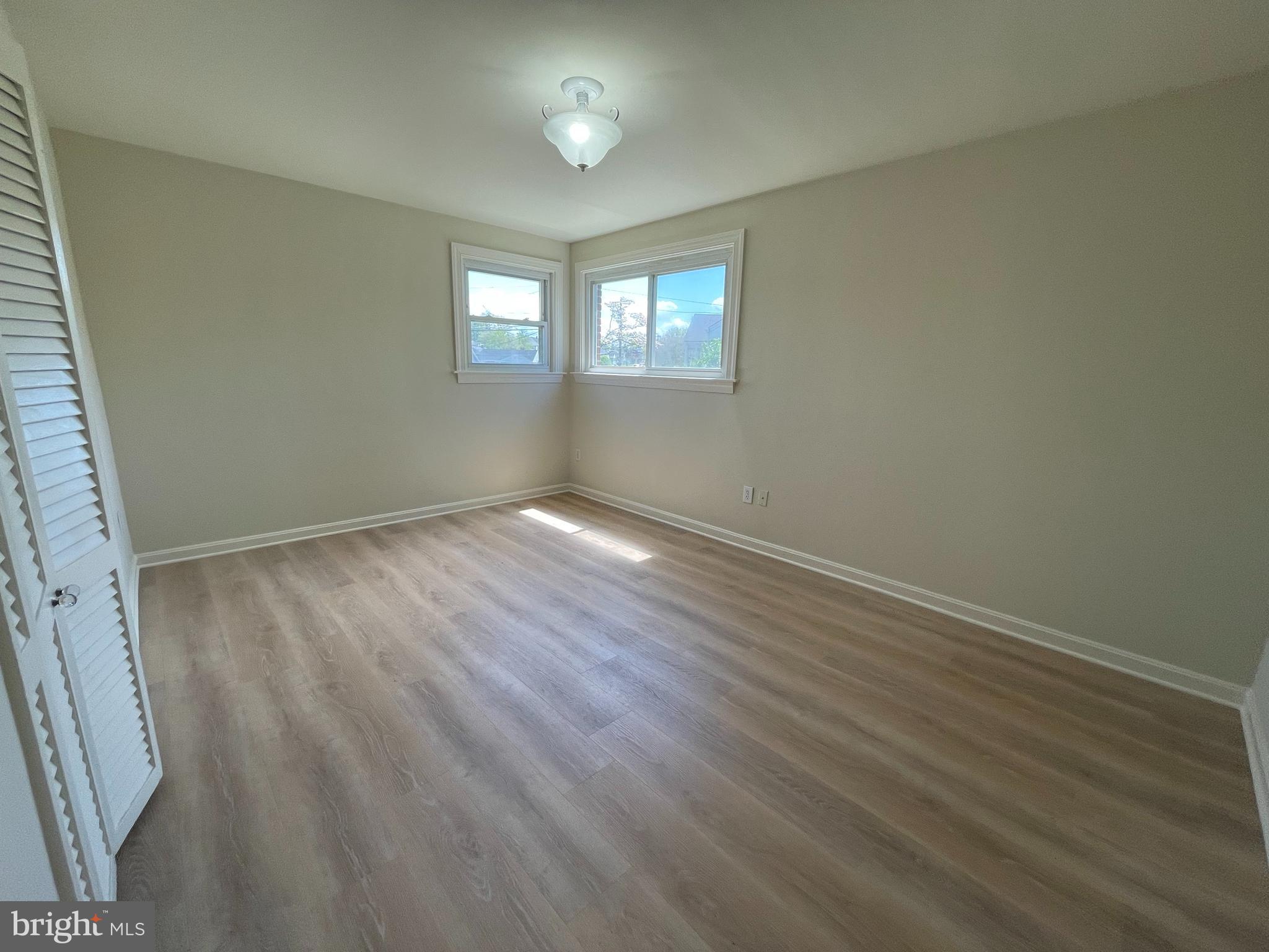 9713 Braddock Road Silver Spring, MD 20903 - Photo 4 of 16 Primary bedroom