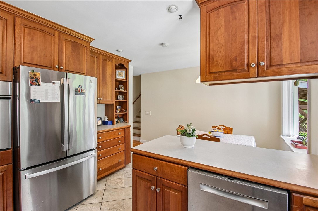 44 Crescent Hill Road Perinton, NY 14534 - Photo 5 of 50