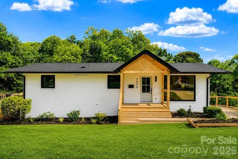 $650,000 | 3320 Winterfield Place, Charlotte, NC 28205