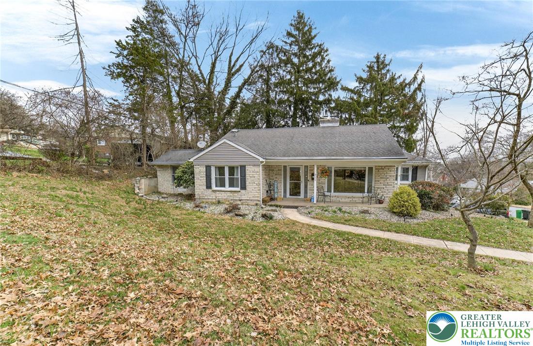 311 Lynoak Avenue Shillington, PA 19607 - Photo 1 of 40 a front view of a house with garden