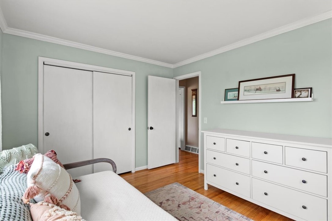 279 Victor Road Perinton, NY 14450 - Photo 16 of 35