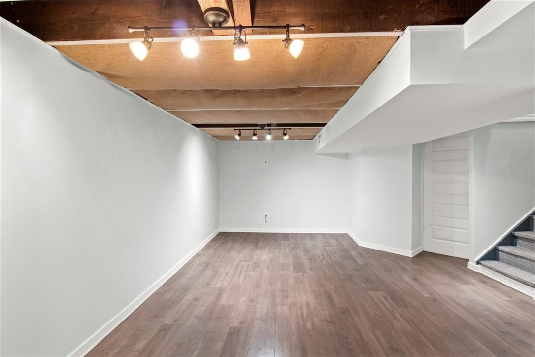 279 Victor Road Perinton, NY 14450 - Photo 19 of 35