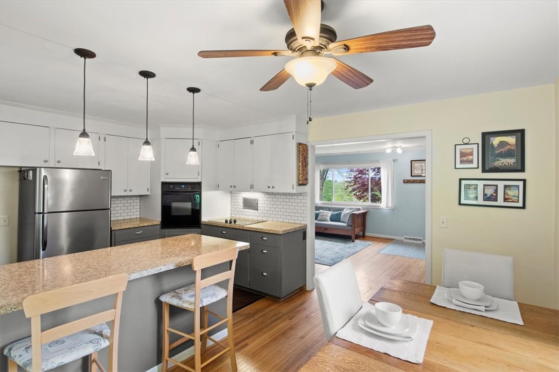 279 Victor Road Perinton, NY 14450 - Photo 6 of 35