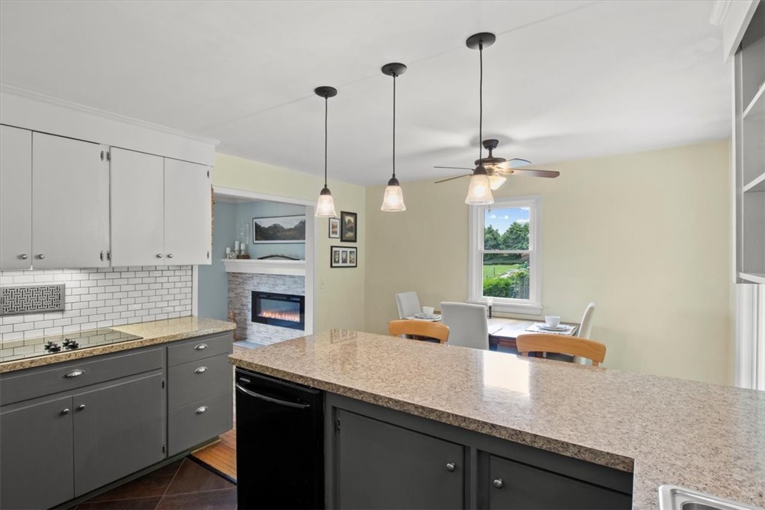 279 Victor Road Perinton, NY 14450 - Photo 10 of 35