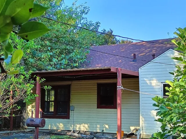 $198,000 | 3213 8th Avenue, Fort Worth, TX 76110