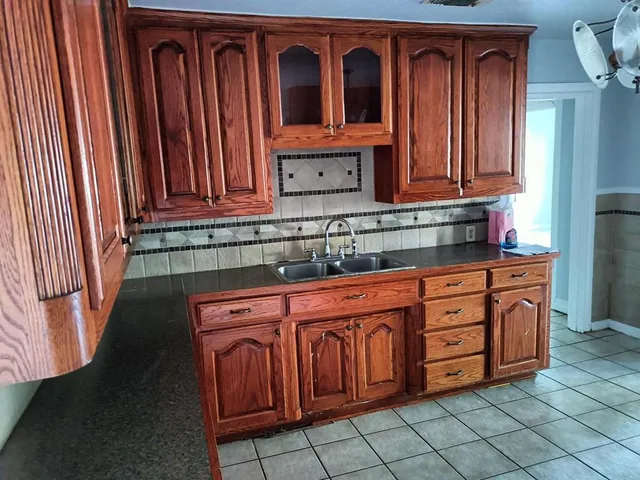 $198,000 | 3213 8th Avenue, Fort Worth, TX 76110