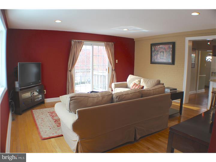 421 Pembroke Road Havertown, PA 19083 - Photo 11 of 25
