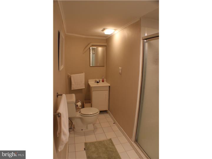 421 Pembroke Road Havertown, PA 19083 - Photo 14 of 25
