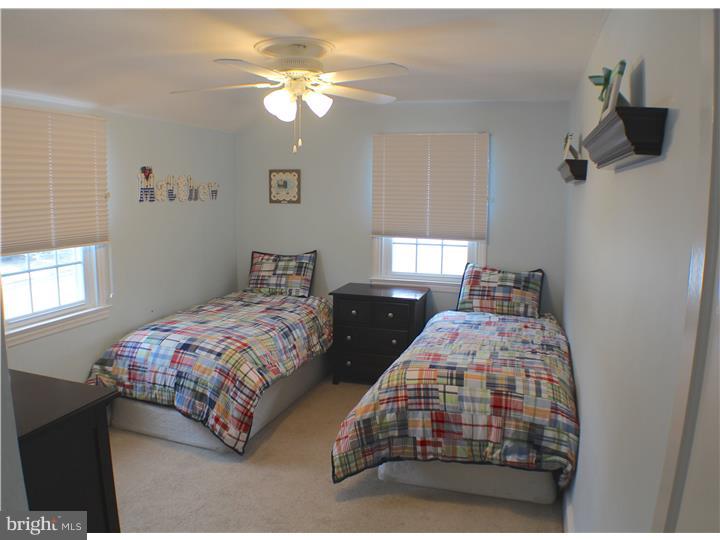 421 Pembroke Road Havertown, PA 19083 - Photo 18 of 25