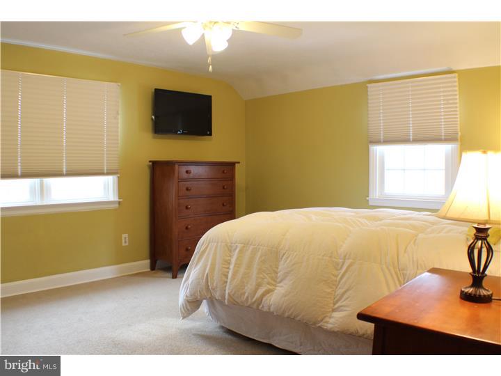 421 Pembroke Road Havertown, PA 19083 - Photo 21 of 25